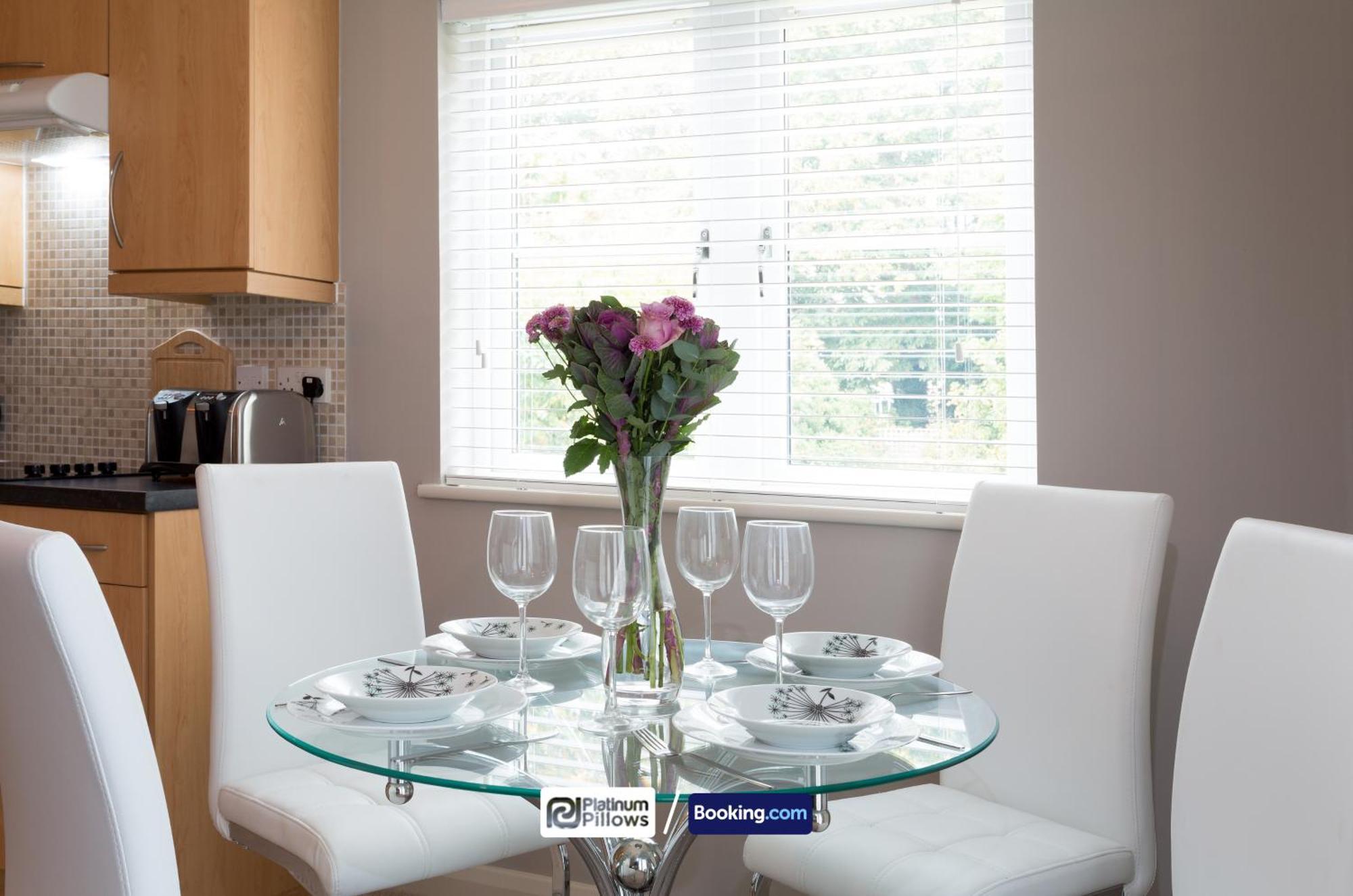 Modern Oxford 2 Bedroom Apartments, Families & Contractor Accommodation, Weekly & Monthly Stays Exterior foto
